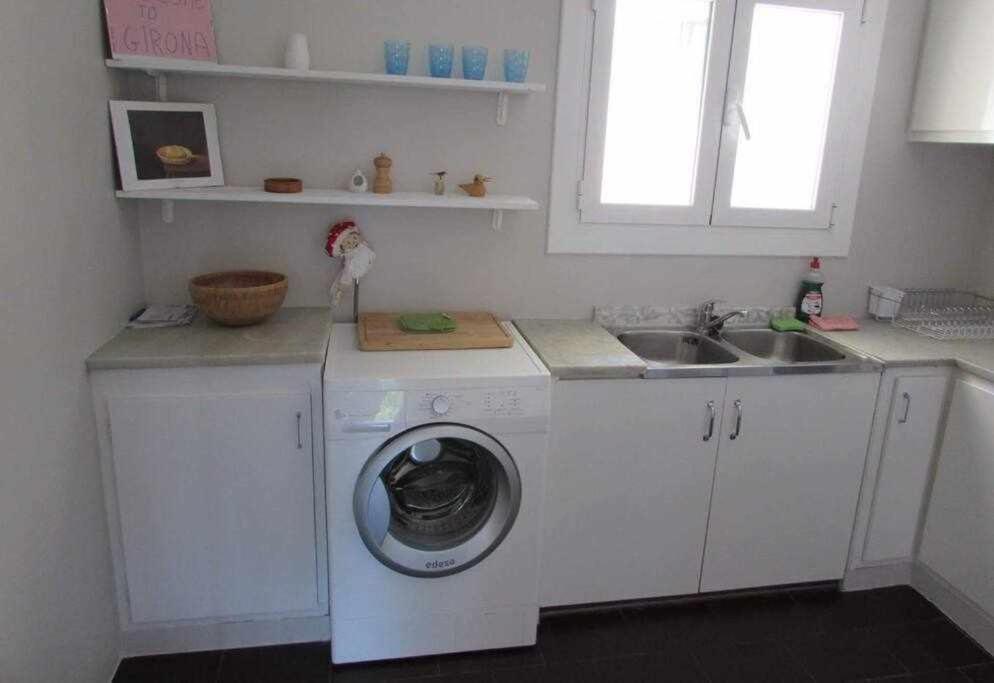 Apartamento Con Increibles Vistas Y Terraza Жерона Екстер'єр фото